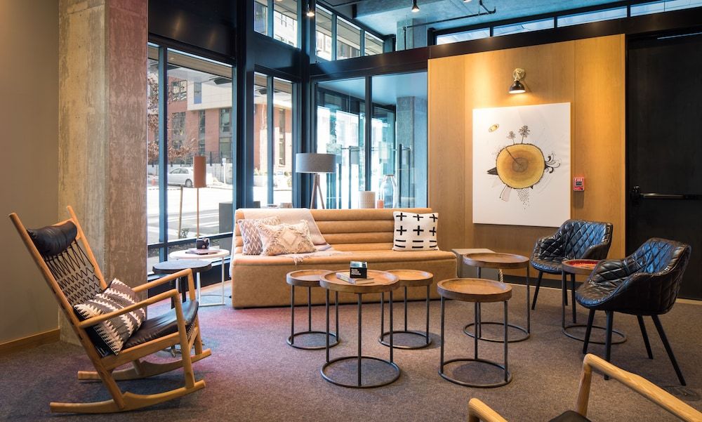MOXY Seattle Downtown 3