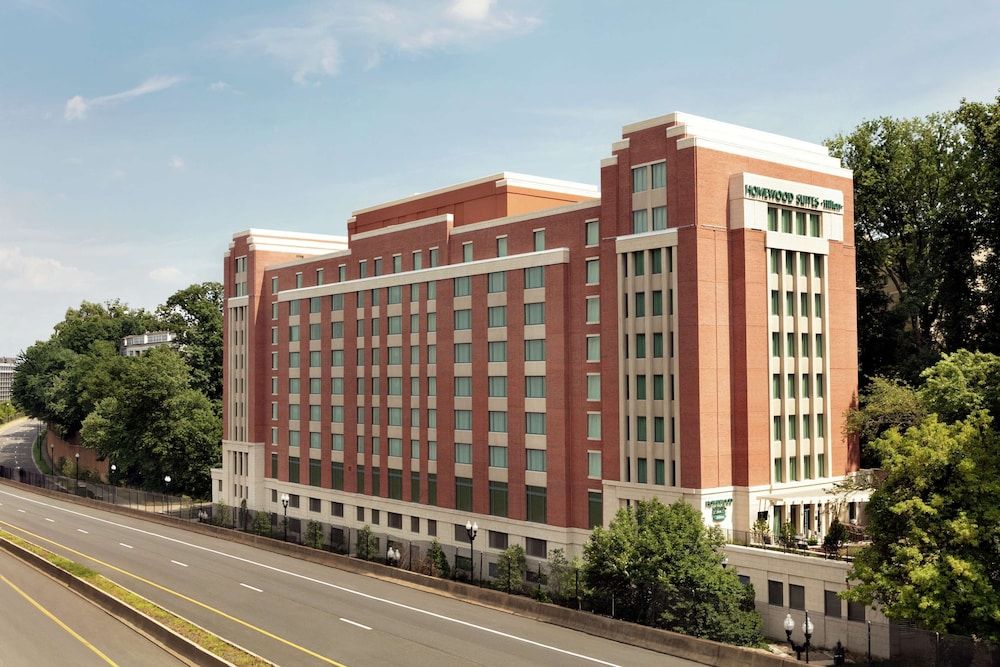 Homewood Suites by Hilton Arlington Rosslyn Key Bridge 1
