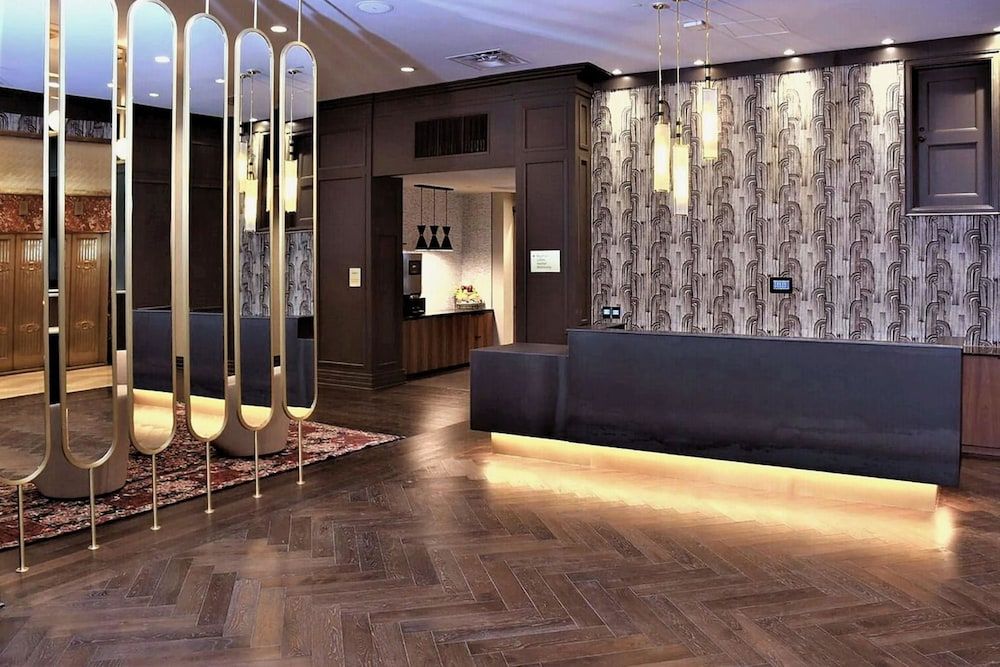 Cambria Hotel Downtown Dallas 2