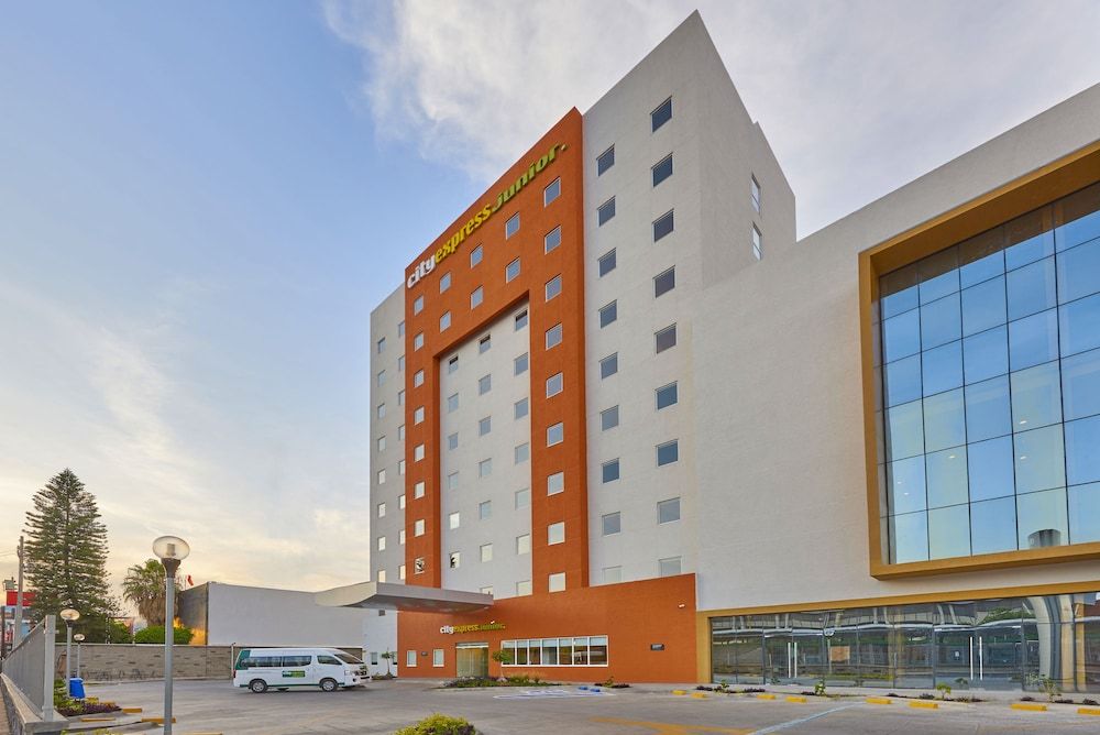 City Express Junior Leon Centro de Convenciones 1