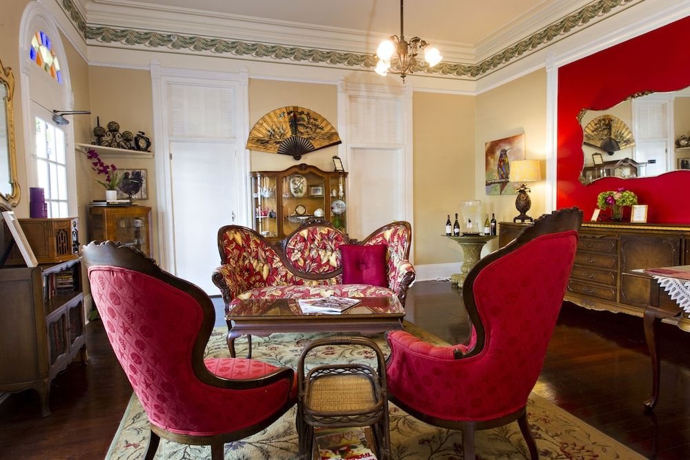 Marrero's Guest Mansion 2