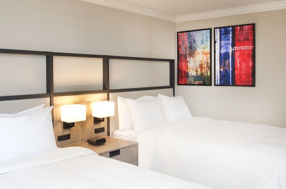 Crowne Plaza Baltimore - Inner Harbor 3