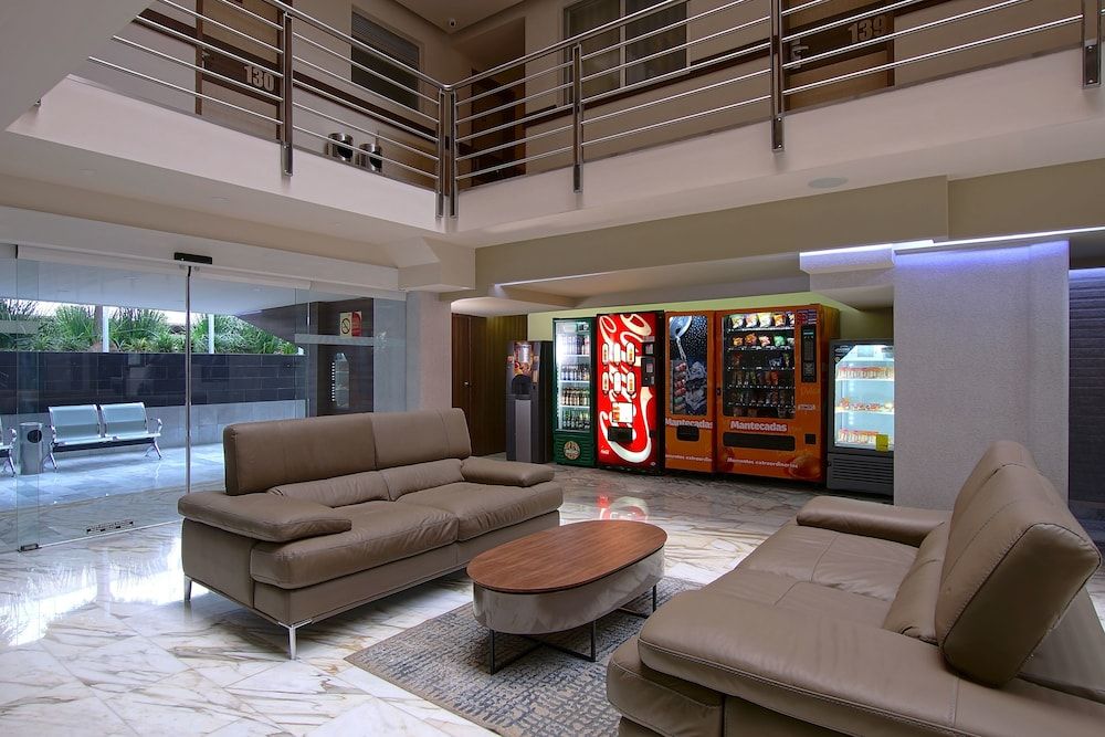 Econo Express Hotel 2