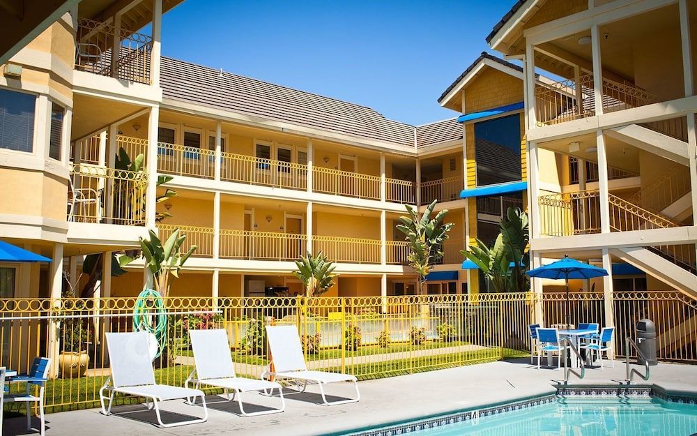 Solares 2 estrelas em Santa Cruz