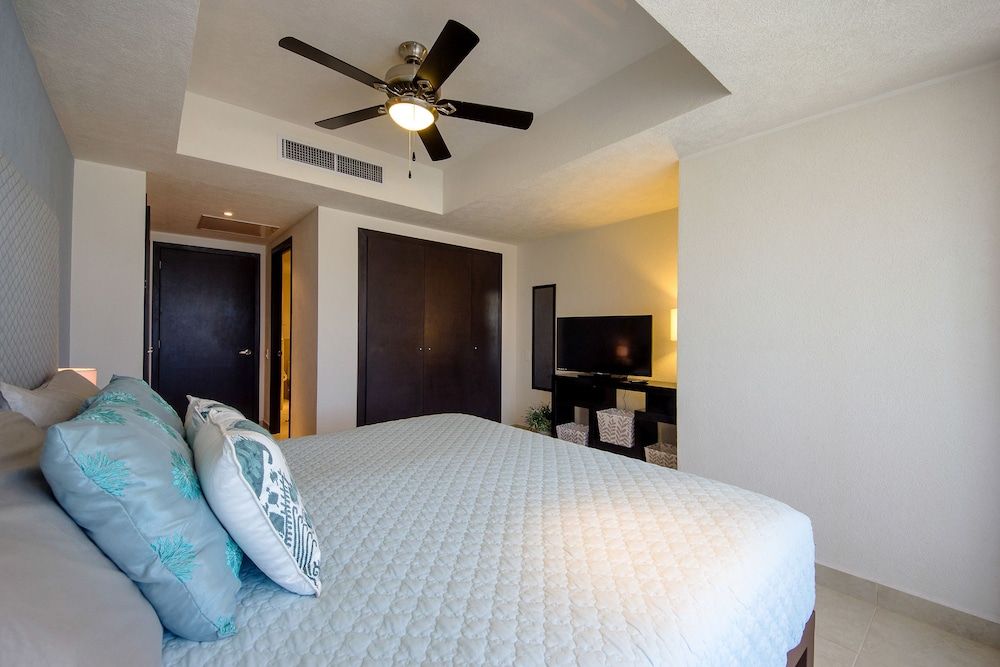 Grand Venetian Condominium 3 Grand Venetian Condominium 3