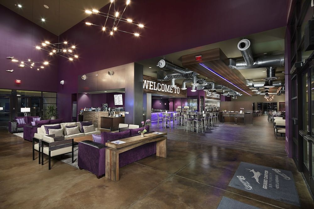 Grand Canyon University Hotel 3