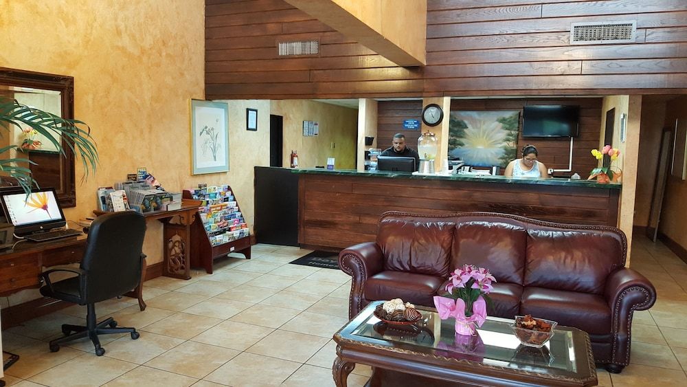 Garden Inn Homestead 2