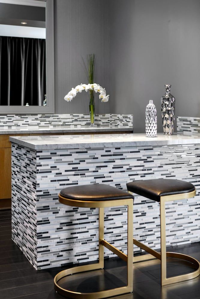 Renaissance Reno Downtown Hotel 3