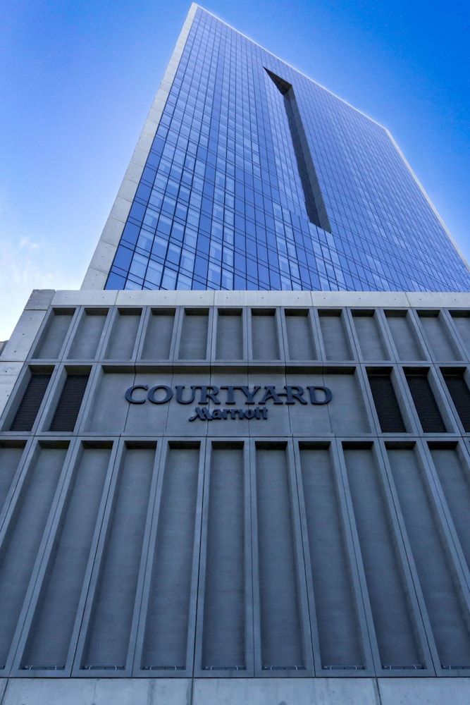 Courtyard Long Island City/New York Manhattan View 1
