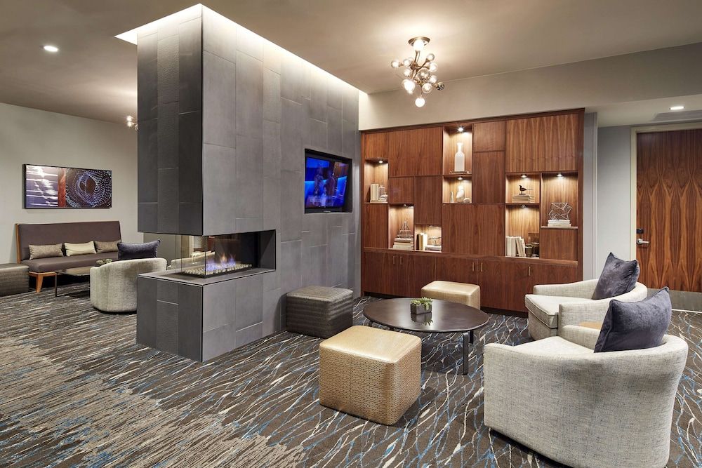 Hilton Garden Inn San Diego Downtown/Bayside 2