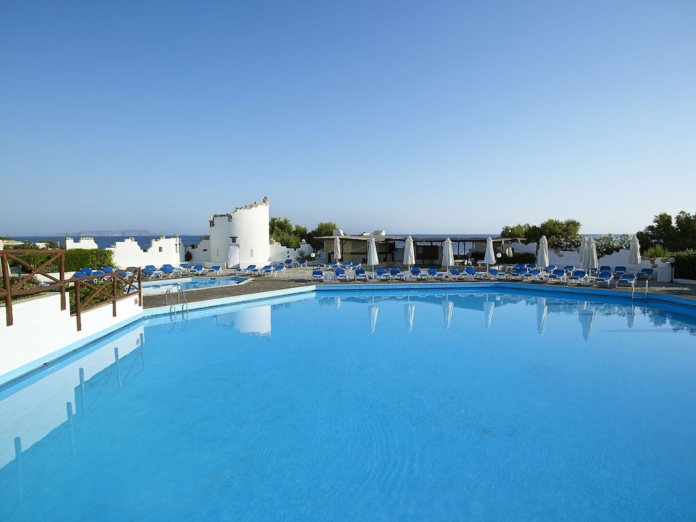 Mitsis Cretan Village Beach Hotel 4 étoiles à Chersónissos