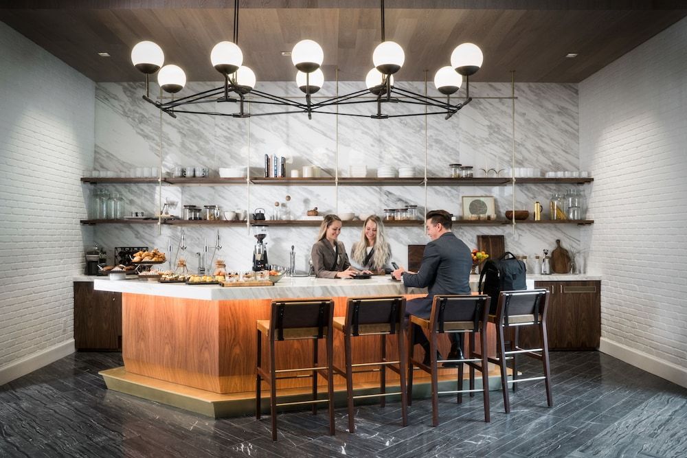 Halcyon - a hotel in Cherry Creek 3
