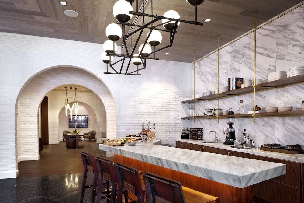 Halcyon - a hotel in Cherry Creek 2