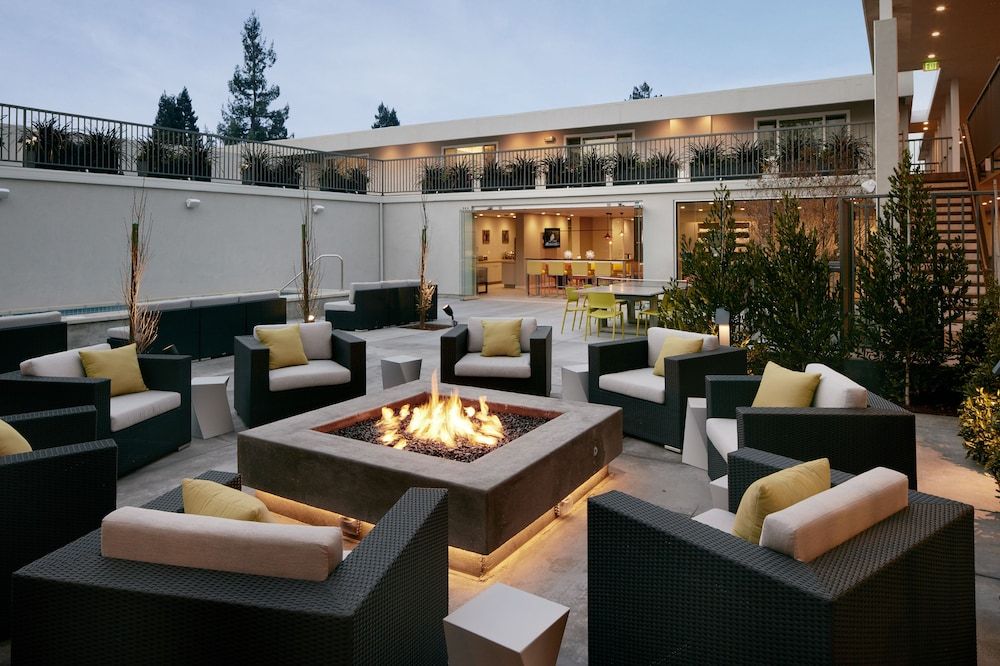 LUCENT 3 estrelas em Menlo Park