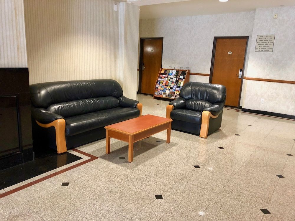 Huntington Beach Inn 3