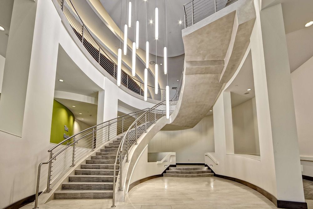 Hilton Garden Inn Nashville Downtown/Convention Center 3 Hilton Garden Inn Nashville Downtown/Convention Center 3