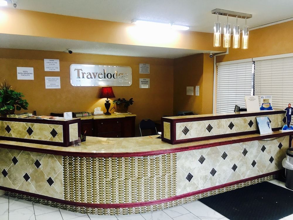Travelodge by Wyndham Reno Downtown 2