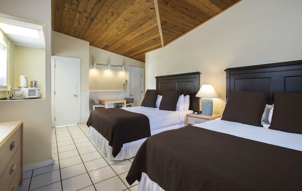 Southwinds Motel 2 Southwinds Motel 2