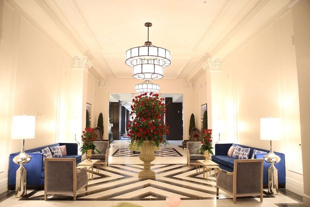 Embassy Suites Louisville Downtown 2