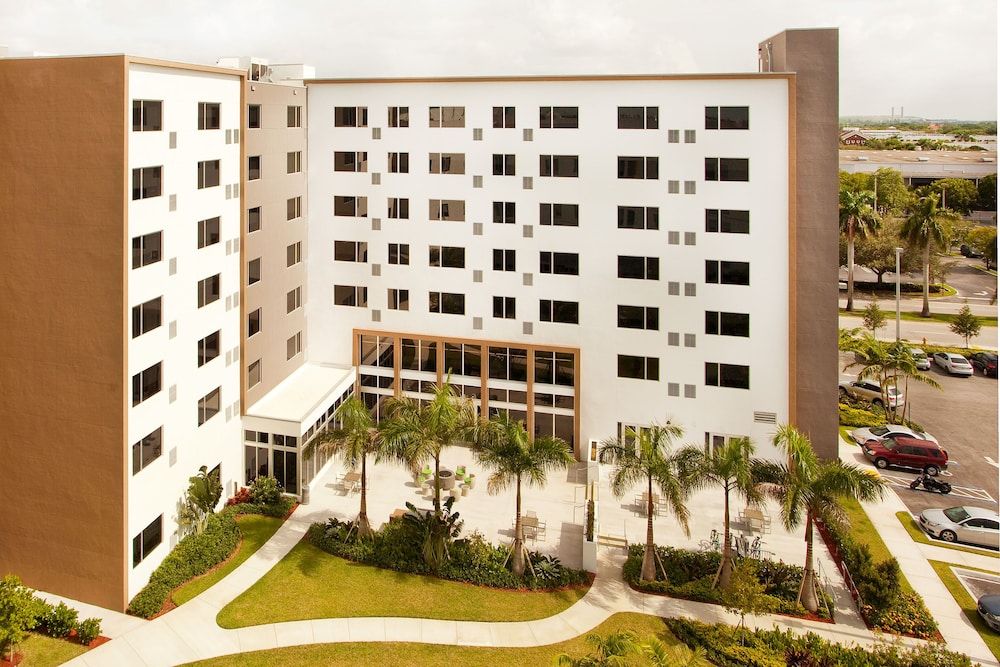 Element Miami Doral 1