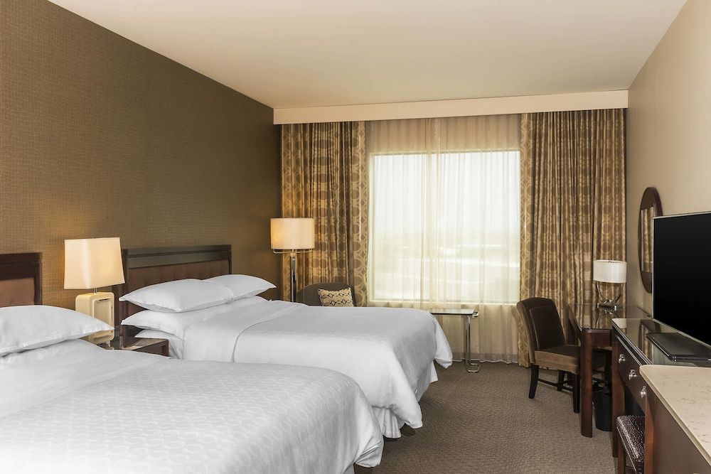 Sheraton Mesa Hotel at Wrigleyville West 2 Sheraton Mesa Hotel at Wrigleyville West 2