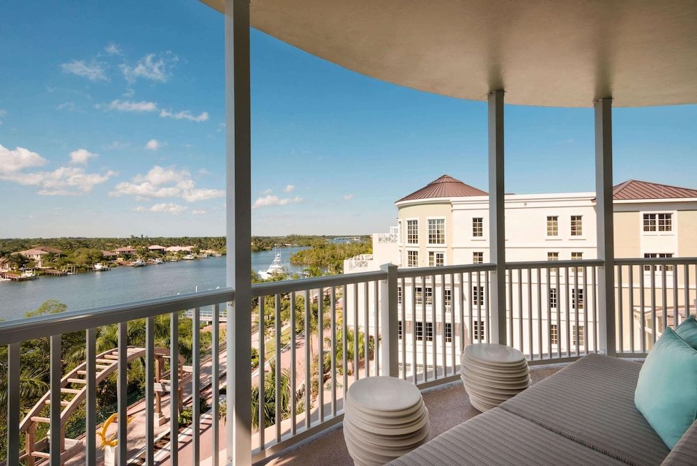 Wyndham Grand Jupiter Harbourside 1