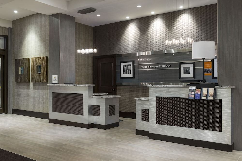 Hampton Inn & Suites Portsmouth Downtown 2