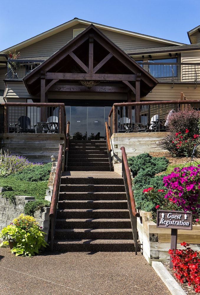 The Lodge at Chetola Resort 2