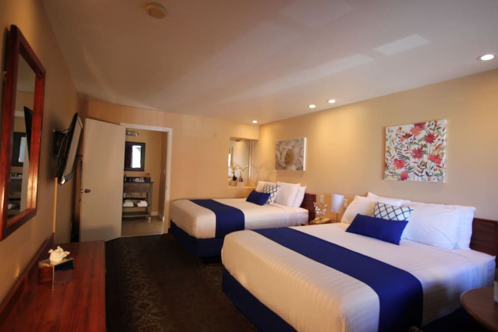 Colony Inn Universal Studios 3