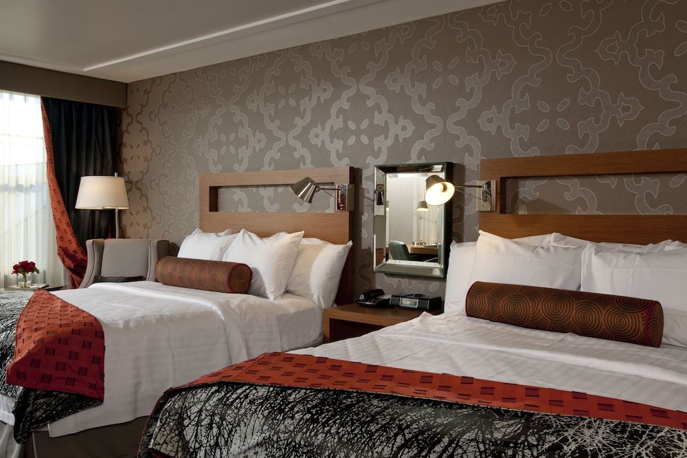 Six South St Hotel 1