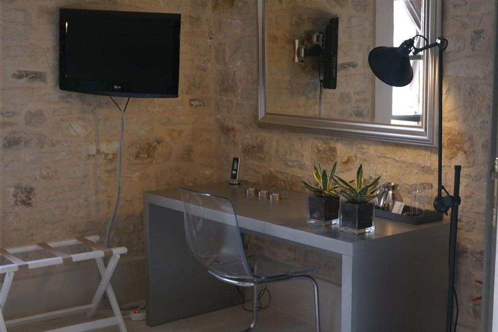 Torri e Merli, Paxoi 3