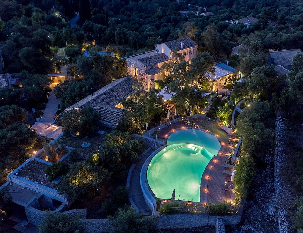 Torri e Merli, Paxoi 5 estrelas em Gaios