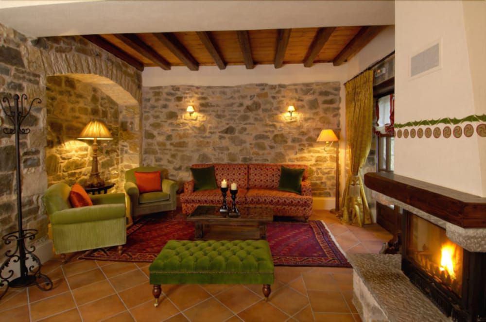 Emotions Country Resort 2