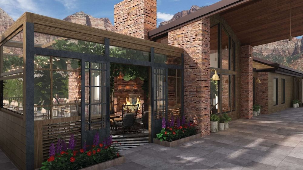 Cliffrose Springdale, Curio Collection by Hilton 1