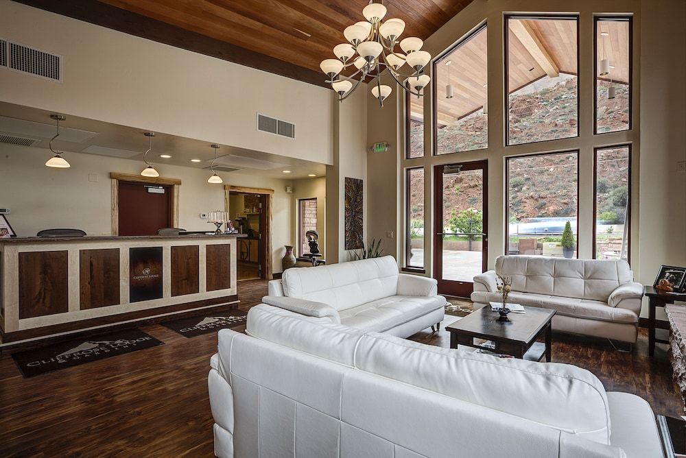 Cliffrose Springdale, Curio Collection by Hilton 2