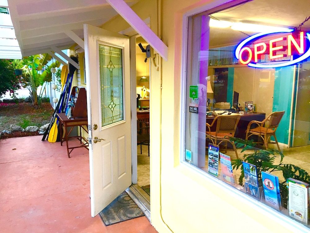 The Pelican Key Largo Cottages 2
