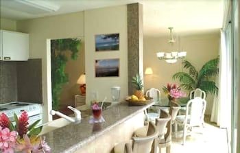 Waikiki Beach Condominiums 2