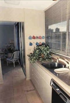 Waikiki Beach Condominiums 3