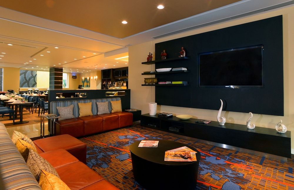 Courtyard Toluca Tollocan 2