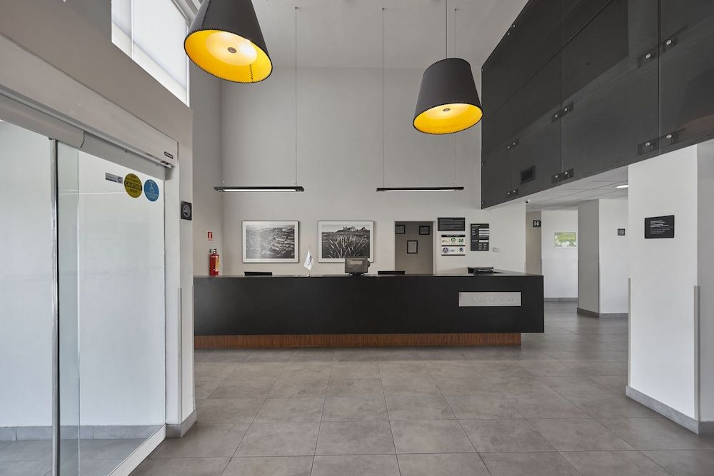 City Express Durango 2