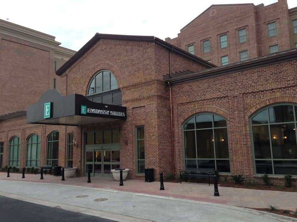 Embassy Suites Savannah 1