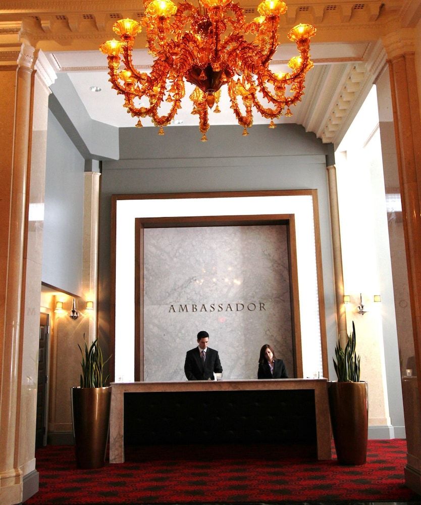 Ambassador Hotel Kansas City, Autograph Collection 3