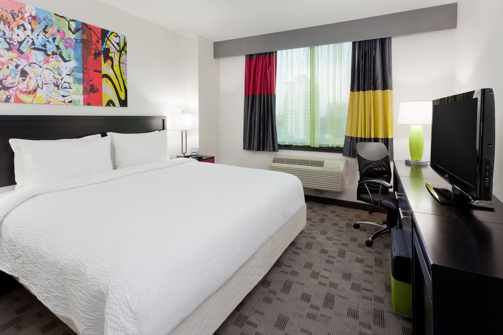 Fairfield Inn & Suites New York Queens/Queensboro Bridge 2