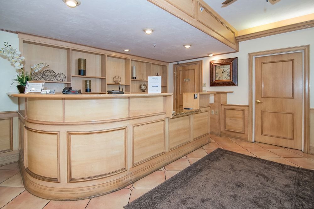 Naples Park Central Hotel 3