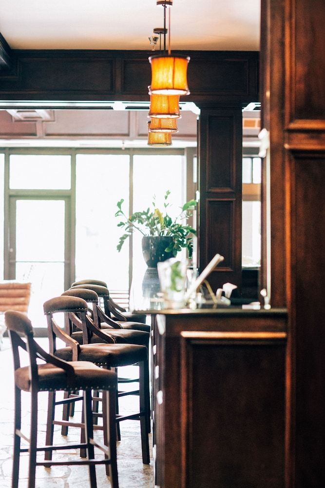 The Remington Suite Hotel and Spa 1