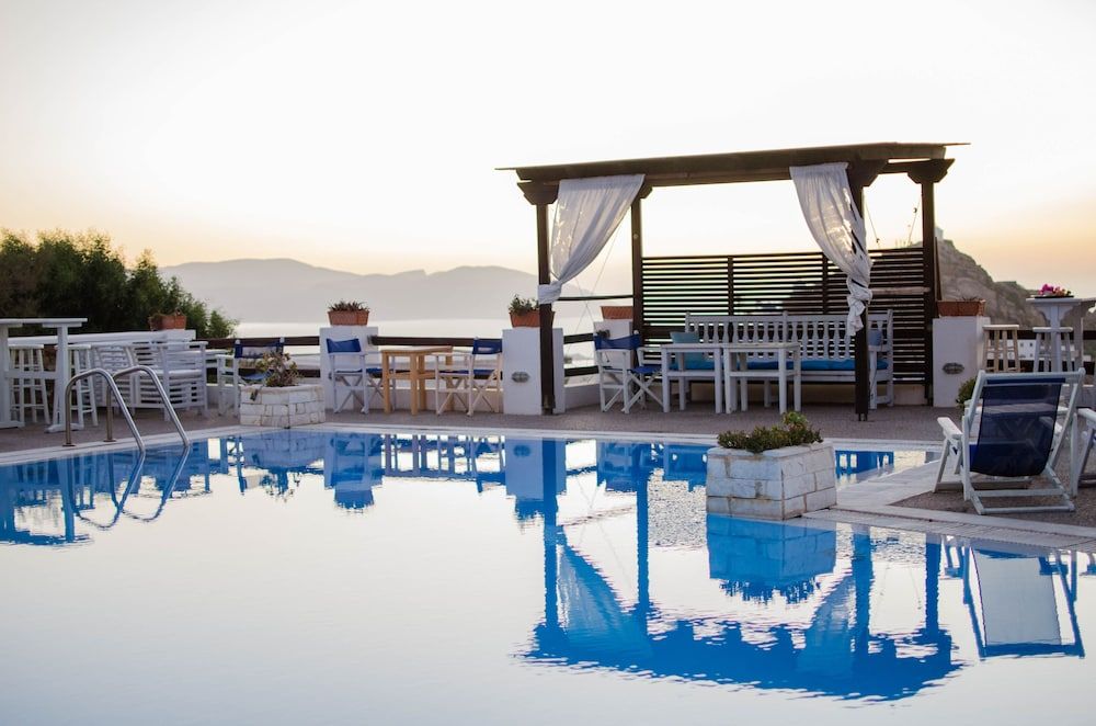 Skala 3 estrelas em Ios Chora