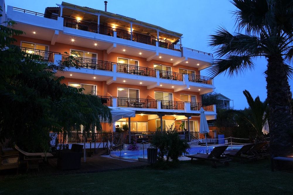 Grand Nefeli 4 estrellas en Lefkada