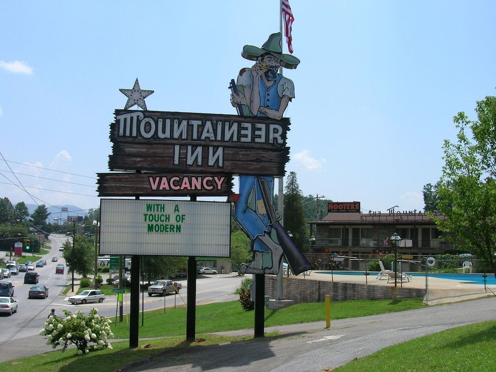 The Mountaineer Inn 1