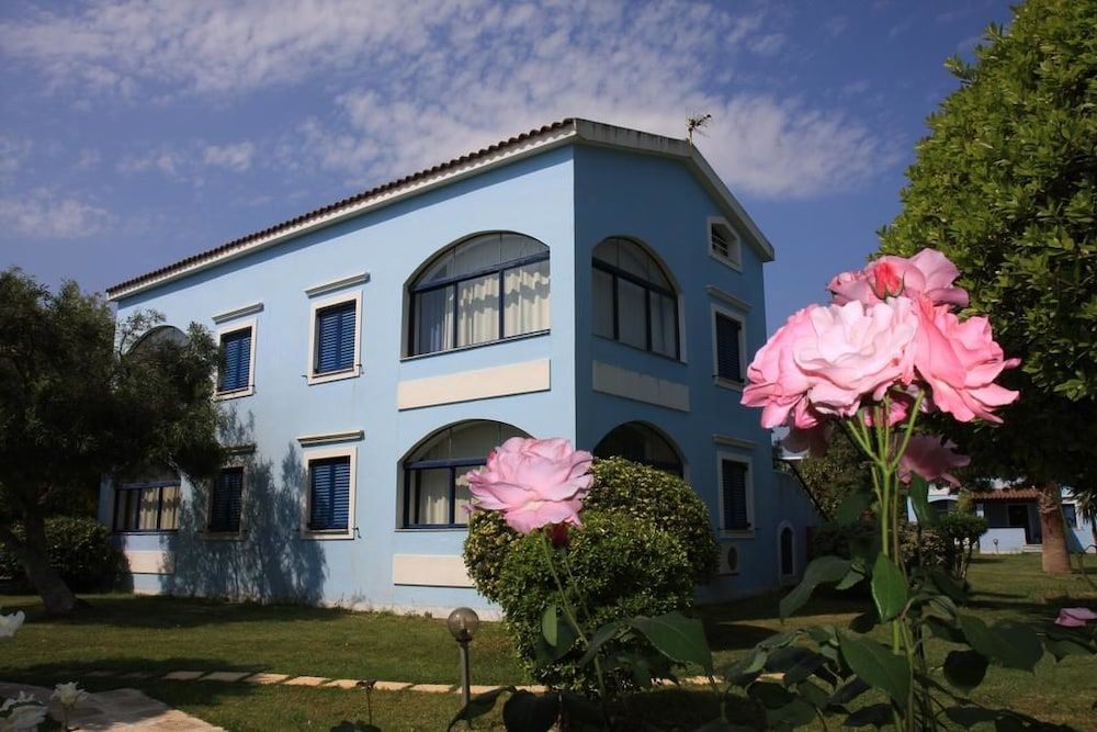 Govino Bay 3 Govino Bay 3