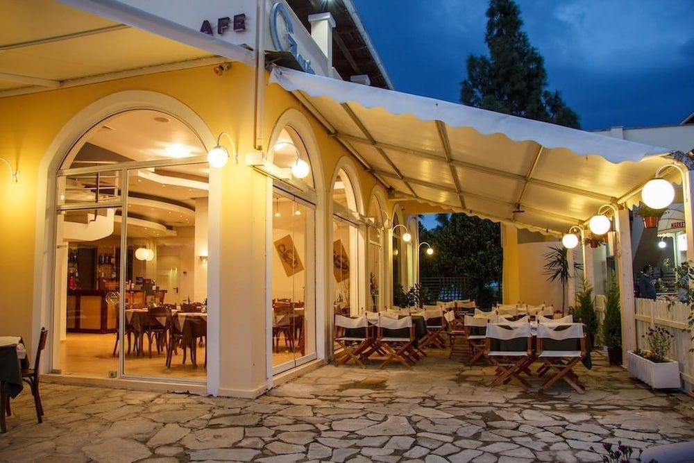 Govino Bay 2 Govino Bay 2